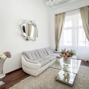  Apartment Opera Luxury With Free Parking Hungary