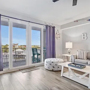  Holiday home Deep Blue At Laketown Wharf #214 By Nautical United States